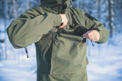 Särmä Windproof Anorak. Zippered kangaroo pocket on the front.