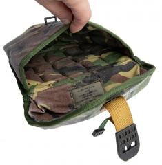Dutch MOLLE E-Tool Pouch, DPM / Woodland, Surplus. One compartment inside, each wall is padded.
