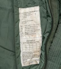 British modular "Defence 4" sleeping bag, surplus. The washing cycle tag some instructions.