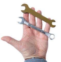 Soviet AN-2 tool set, surplus. A glorious Russian tool on the top, and some Western trinket on the bottom, just for comparison.