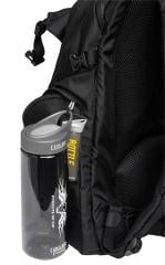 CamelBak Urban Assault Pack, black, with water bottle, surplus. A CamelBak HOD Eddy 0,75 l (25 oz) bottle is included.