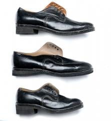 Russian gentlemen's shoes, surplus. There's some variation in the details. We won't pick.