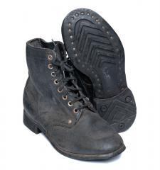 Soviet combat boots with old model rubber soles, surplus, 37.