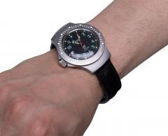 Russian Ratnik 6e4-1 watch, Digiflora. The watch can also be used without the camo wristband.