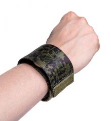 Russian Ratnik 6e4-1 watch, Digiflora. With the wristband closed the watch is hidden.