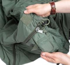 British modular "Tropen" sleeping bag, surplus. The zipper is a high quality one.
