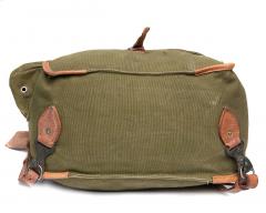 Romanian retro pack, green, surplus. A view on the underside. Note the beautifully shaped strap fixings.