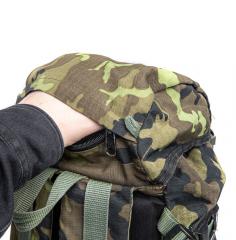 Czech Daypack, Vz95, Surplus. A zippered pocket inside the lid.