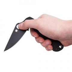 Spyderco Para Military 2 folding knife.