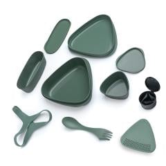 Light My Fire Mealkit BIO, Sandygreen. This eight-piece largely bioplastic set includes plates, containers, a drinking cup, a spork, and a cutting board/sieve.