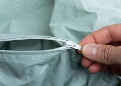 French Body Bag, Surplus. Flimsy zipper.