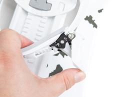 TSL 227 XL Snow Shoes, M05 Snow Camo. The bindings are very easy to use.