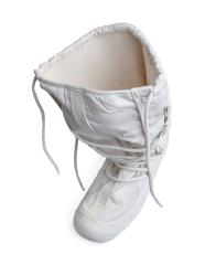 Italian Winter Boots, "Moon Boots", Unissued. The boot leg opens quite wide, so these are pretty easy to put on.