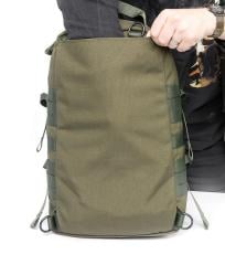 Särmä TST CP15 Combat Pack w. Flat Shoulder Straps. Fast-access compartment against the back, bellows construction for flexible capacity.