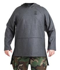 Administrative Results Blanket Shirt. The model's chest circumference is 50.8 inches and height 6'1, wearing size L/XL.