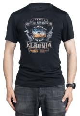 Forgotten Weapons Elbonia Merino Wool T-shirt. Model height 181 cm, chest circumference 96 cm, waist circumference 88 cm. Wearing size Medium Regular.