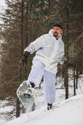 US Magnesium Snowshoes with Bindings, Surplus, Unissued.