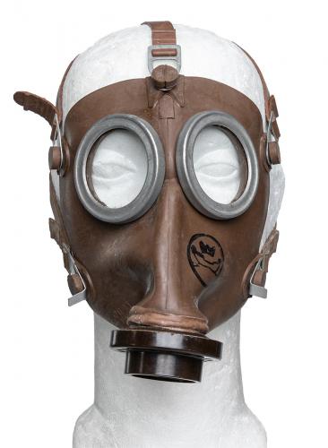 Belgian L.702 Gas Mask with Carrying Canister, Surplus.