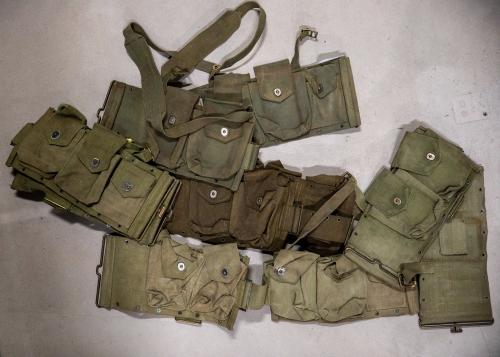 Belgian FD-D/BAR machinegunners webbing set, surplus. Some of these are a bit darker, some a bit lighter in color.