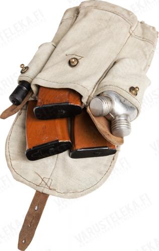 Soviet AKM magazine pouch, tan, surplus. Magazines, oil bottle and cleaning kit not included.