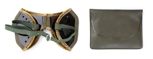 BW foldable sun/dust goggles, with pouch, surplus. A handy PVC pouch is included, in which the goggles fold up nicely.