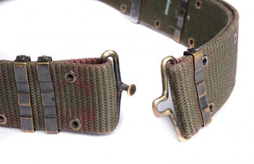 US ALICE Pistol Belt, Surplus. The LC-1 model belt has a simple and strong metal buckle.