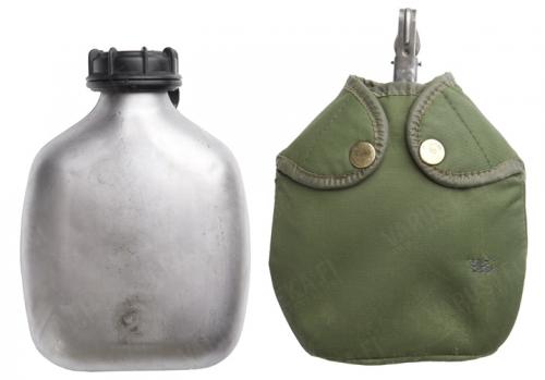 Finnish water bottle, ca 0.85 l, steel.