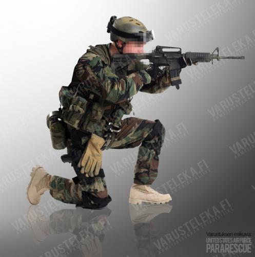 Mil-Tec Kneepads with Quick-release Buckles.