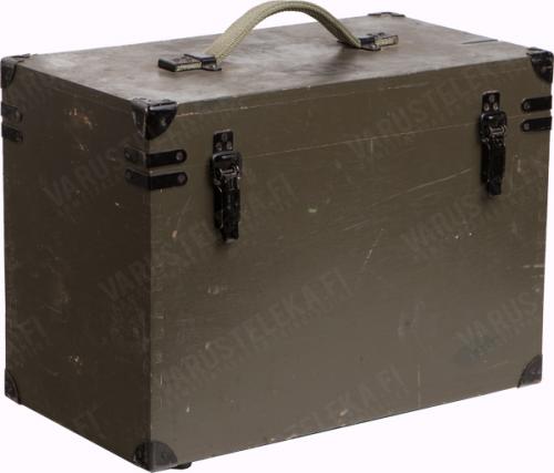 Polish NS-71 Night-Vision Device, Surplus. The wooden box is exciting already and the impression only gets better once you open the lid!