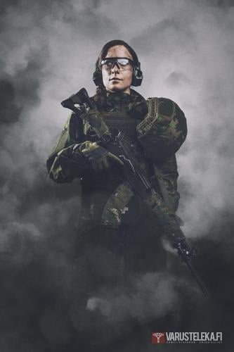 ESS Crossbow One Ballistic Glasses.