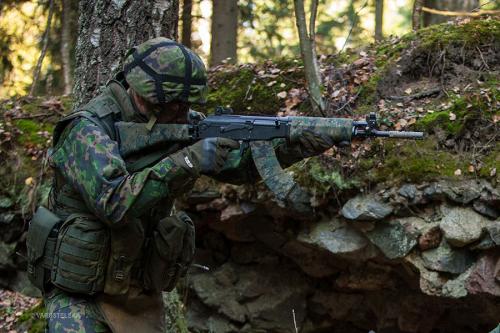 Gear Aid Camo Form Camouflage Wrap.