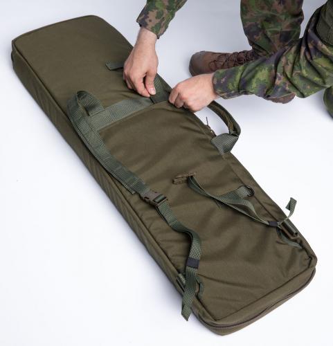 Särmä TST Rifle bag. The shoulder straps can be stowed away to prevent snagging.