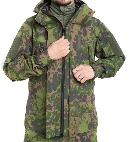 Särmä TST L6 Hardshell Jacket. Front zipper with storm flaps to keep the suck out.