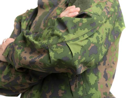 Särmä TST L6 Hardshell Jacket. Articulated elbows.