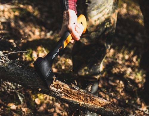 Fiskars X7 Hatchet.