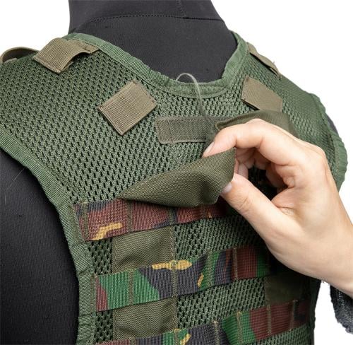 Dutch modular vest, surplus. Evacuation handle on the neck.