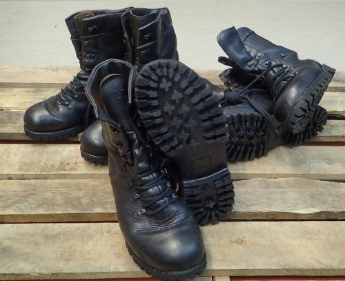 BW KS2000 combat boots, surplus.