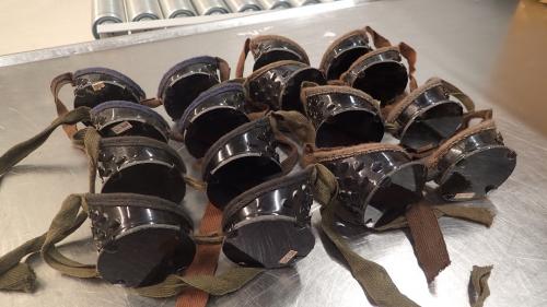 Soviet protective goggles, with dark lenses and cotton band, surplus.