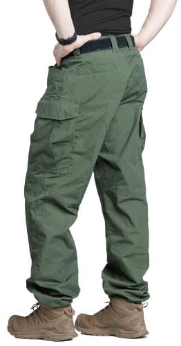 Särmä Cargo Pants. Model heigh 181cm, waist 81cm. Wearing Medium Regular pants.