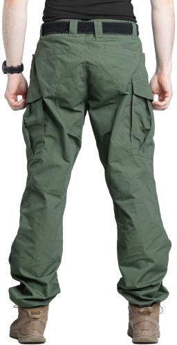 Särmä Cargo Pants. Model heigh 181cm, waist 81cm. Wearing Medium Regular pants.