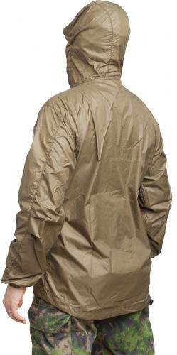 Särmä TST L3 Wind Jacket. The hem is longer at the back.