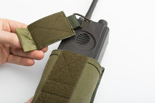 Särmä TST LV141 pouch adapter. Hook adapter fits pouches with loop on the front.