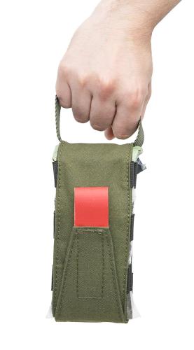 Särmä TST Pull-Out IFAK insert. The oversized pull-out handle is easy to use, even when wearing gloves.
