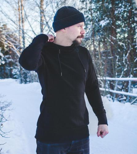 Särmä Women's Merino Wool Hoodie. Wait a minute! Well yes indeed, men can wear it too.