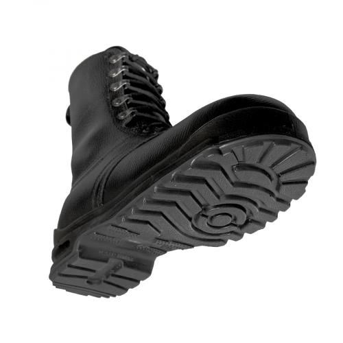 Swedish M90 winter combat boots.