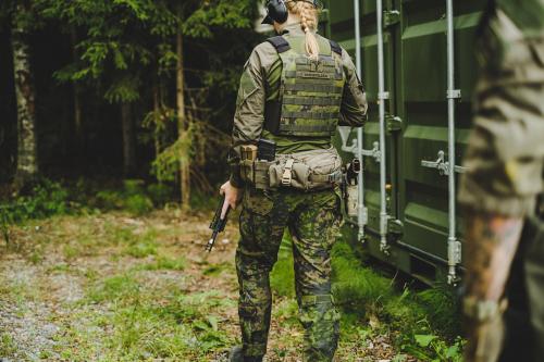 Särmä TST PC18 Plate Carrier w. Elastic Cummerbund.
