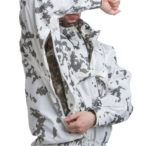 Särmä TST L7 Camouflage Anorak. Long armpit zippers for ventilation and access to pockets of jackets worn underneath the Camouflage Anorak.