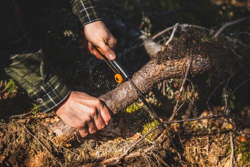 Fiskars Xtract SW73 camping saw.