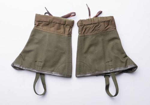 Italian gaiters, canvas, short, surplus.