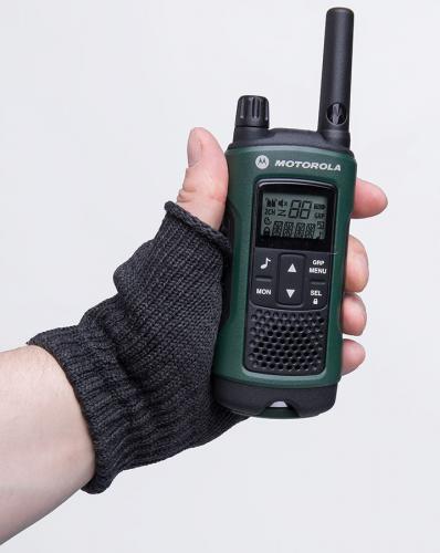 Motorola T81 Hunter PMR-radiopuhelin.